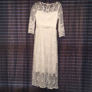 Antique style wedding dress